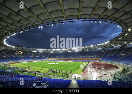 Una visione generale dello stadio durante la UEFA Europa League, quarti di finale, 2° incontro di calcio tra AS Roma e AFC Ajax il 15 aprile 2021 allo Stadio Olimpico di Roma, Italia - Foto Federico Proietti/DPPI Foto Stock