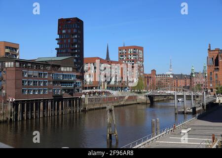 Germania, Amburgo, Hafen City Elbtorpromenade Foto Stock