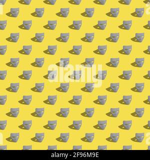 Layout creativo senza interruzioni con maschere Ultimate Grey color Carnival su illuminante sfondo giallo. Mardi Gras o concetto maschera di Carnevale. Foto Stock