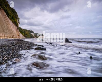 Surf sulla costa di gesso Foto Stock