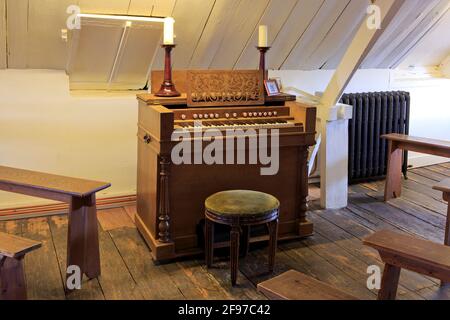 Organo nella Sala superiore (Cappella) della Casa Talbot (1915) a Poperinge, Belgio Foto Stock