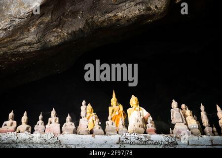 Laos, Grotte di Pak ou, Tham Ting, statue, Foto Stock