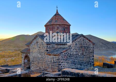 Questa era una delle uniche 3 chiese in Armenia @Cristo ha illustrato sulla pietra trasversale presa in Armenia Foto Stock