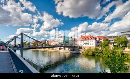 Nuovo Ponte delle catene, canale principale del Danubio, vista di Gärtnerstadt, architettura, Bamberga, Franconia, Baviera, Germania, Europa Foto Stock