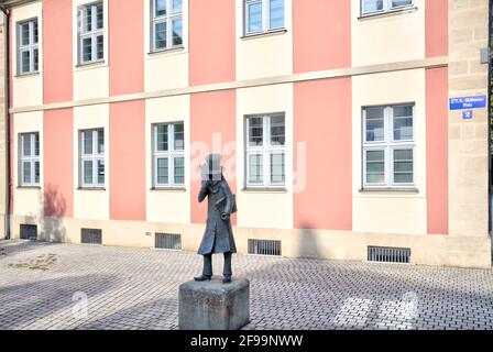 Statua, ETA Hoffmann, Theatreplatz, facciata della casa, facciata, Architettura, decorativa, Bamberga, Franconia, Baviera, Germania, Europa Foto Stock