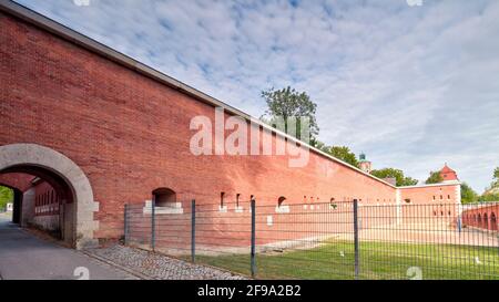 Fortezza di stato, fortificazione, mura della città, facciata della casa, vecchio, Storia, architettura, Ingolstadt, Baviera, Germania, Europa Foto Stock