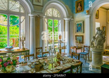 VALLETTA, MALTA, 3 MAGGIO 2017: Sala da pranzo nella Casa Rocca piccola a la Valletta, Malta Foto Stock