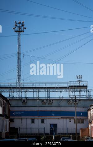 Kenilworth Road, Luton, Bedfordshire, Regno Unito. 17 Apr 2021. Campionato di calcio inglese della Lega, Luton Town contro Watford; vista generale del Kenilworth Road Stadium. Credit: Action Plus Sports/Alamy Live News Foto Stock