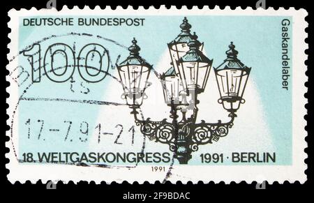 MOSCA, RUSSIA - 24 SETTEMBRE 2019: Francobollo stampato in Germania mostra International Energy Congress- Berlino, serie, circa 1991 Foto Stock