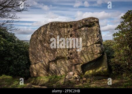 L'andle Stone è una pietra naturale eratica in piedi su Stanton Moor nel Peak District National Park, Regno Unito Foto Stock