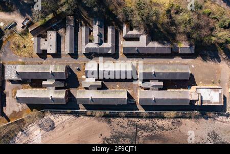 Vista aerea di ex caserme navali a Port Edgar adiacente al Queensferry Sud, ora in vendita, Scozia, Regno Unito Foto Stock