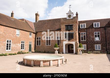 Fulham Palace, la casa storica e i giardini del vescovo di Londra su Bishop's Avenue, Fulham, Londra, SW6, Inghilterra, REGNO UNITO Foto Stock