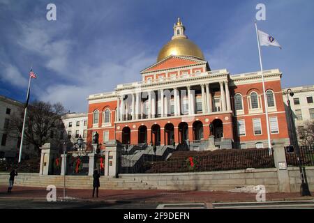 La Massachusetts state House è una tappa popolare lungo il Freedom Trail a Boston, Massachusetts, 22 dicembre 2019 a Boston, Massachusetts Foto Stock