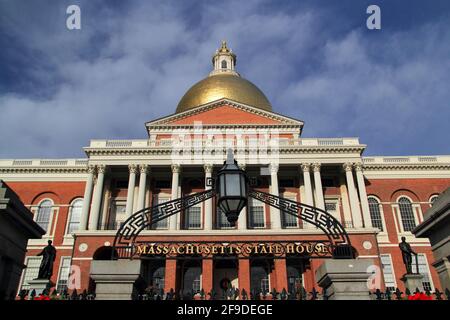 La Massachusetts state House è una tappa popolare lungo il Freedom Trail a Boston, Massachusetts, 22 dicembre 2019 a Boston, Massachusetts Foto Stock