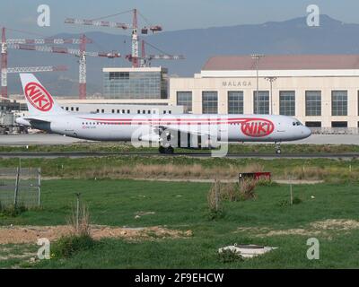 Biki Airbus A321-231 (OE-LOS), Malaga, Spagna. Foto Stock