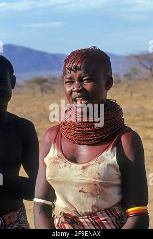 Turkana, Lago Turkana, Kenya i Turkana sono un popolo nilotico originario della contea di Turkana, nel nord-ovest del Kenya, un confine con la regione climatica semi-arida Foto Stock