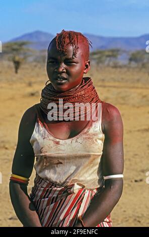 Turkana, Lago Turkana, Kenya i Turkana sono un popolo nilotico originario della contea di Turkana, nel nord-ovest del Kenya, un confine con la regione climatica semi-arida Foto Stock