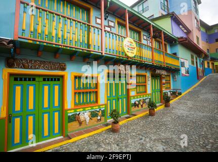 Guatape, Antioquia / Colombia - 02 febbraio 2020. Comune turistico delle Ande a nord-ovest della Colombia e ad est di Medellín. E' famoso per la sua Foto Stock