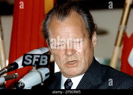 Willy Brandt - 18.12.1913 - 08.10.1992: Politico e statista tedesco che era leader del Partito socialdemocratico di Germania SPD, 1969 a 1974 Cha Foto Stock