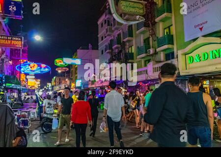 Bangkok Thailandia 22. Mai 2018 Khaosan Khao San Kaosan Road la festa più popolare per i turisti di notte a Bangkok Thailandia. Foto Stock