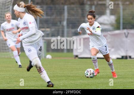 Aschheim, Germania. 18 Apr 2021. Caroline Krawczyk (7 Eintracht Frankfurt II) durante il 2. Frauen Bundesliga match tra FC Bayern Monaco II e Eintracht Francoforte II allo Sportpark Aschheim, Germania. Credit: SPP Sport Press Photo. /Alamy Live News Foto Stock