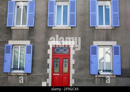 Casa colorata in Argenton-sur-Creuse, Indre, Francia, Europa Foto Stock