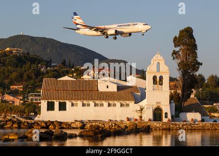 Corfù, Grecia – 14. Settembre 2017: SmartWings Boeing 737 all'aeroporto di Corfù (CFU) in Grecia. Boeing è un costruttore di aeromobili con sede a Seattle, Washi Foto Stock