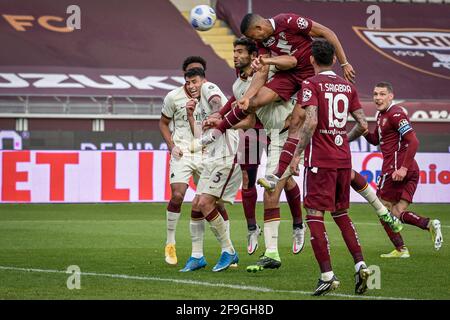 Torino, Italia. 18 Apr 2021. Torino. Partita di campionato Serie A Tim 2020/2021. Torino vs Roma. Grande Stadio Olimpico di Torino nella foto: Credit: Independent Photo Agency/Alamy Live News Foto Stock