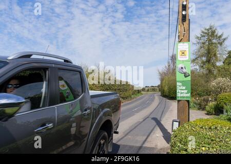 Centrale solare Cleve Hill, NESSUNA campagna centrale solare, Kent, Engand Foto Stock