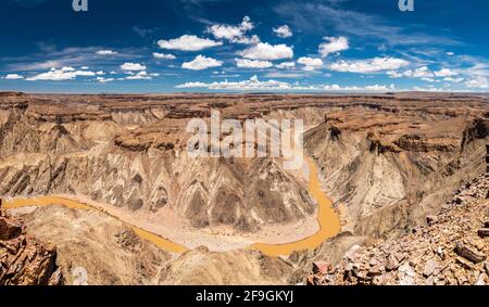 Fish River Canyon con cielo nuvoloso, Karas Regione, Namibia Foto Stock