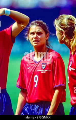 Mia Hamm, 9 (USA) in gara alla Coppa del mondo di calcio femminile 1999. Foto Stock