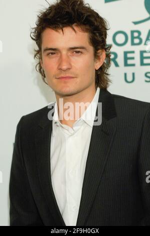 L'attore Orlando Bloom partecipa agli arrivi per la Global Green USA Pre-Oscar Celebration a beneficio del Global Warming all'Avalon il 21 febbraio 2007 a Hollywood, California. Foto Stock