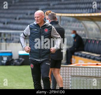 KINGSTON UPON HULL, REGNO UNITO. 17 APRILE, Simon Grayson, responsabile della città di Fleetwood, durante la partita Sky Bet League 1 tra Hull City e Fleetwood Town allo stadio KC, Kingston upon Hull, sabato 17 Aprile 2021. (Credit: Michael driver | MI News) Credit: MI News & Sport /Alamy Live News Foto Stock