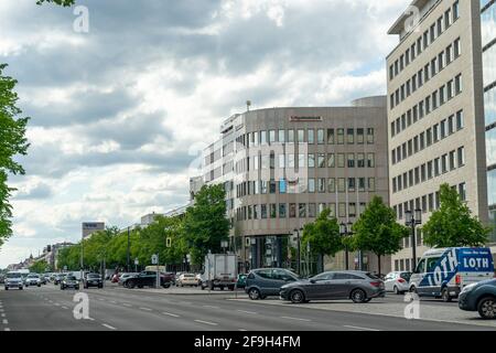 BERLINO, GERMANIA - 14 maggio 2020: BERLINO, GERMANIA 14 maggio 2020. L'edificio tedesco della Hypoveinsbank a Charlottenburg. Foto Stock