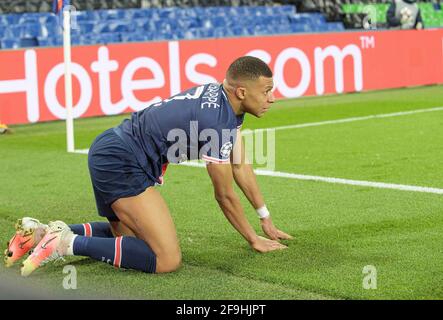 Kylian MBAPPE (PSG) Soccer Champions League, quarto finale, Paris St. Germain (PSG) - FC Bayern Monaco (M) 0: 1, il 13 aprile 2021 a Parigi/Francia. Â | utilizzo in tutto il mondo Foto Stock