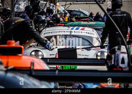 Pitlane , durante la 2021 4 ore di Barcellona, 1° round della 2021 European le Mans Series, dal 15 al 17 aprile 2021 sul circuito de Barcelona-Catalunya, a Montmelo, vicino Barcellona, Spagna - Foto Frederic le Floc'h / DPPI / LiveMedia Foto Stock