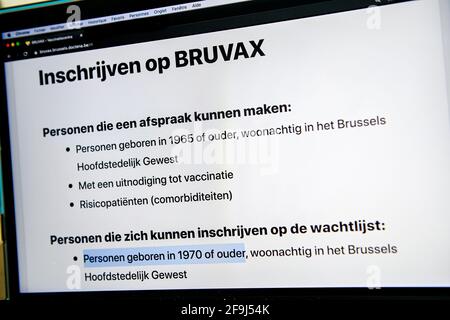 L'immagine mostra il sito web BruVax per registrarsi come riserva per una vaccinazione Covid-19, lunedì 19 aprile 2021 a Bruxelles. Il websi Foto Stock