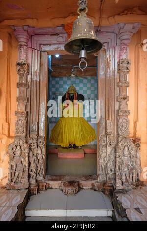 Particolare dello Shri Omkar Mandhata situato sull'isola di Mandhata nel fiume Narmada in Omakareshwar, Madhya Pradesh, India. Foto Stock