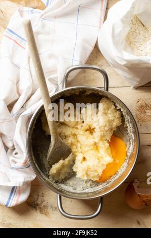 Impasto churros: Fare alcuni churros spagnoli Foto Stock