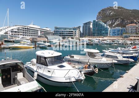 Marina e Rocca di Gibilterra Foto Stock