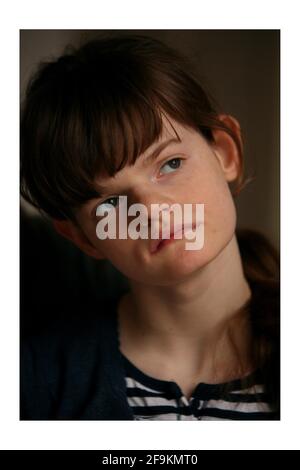 Iona Birrell (15) con la madre Linnett Birrell.Fotografia di David Sandison l'indipendente Foto Stock