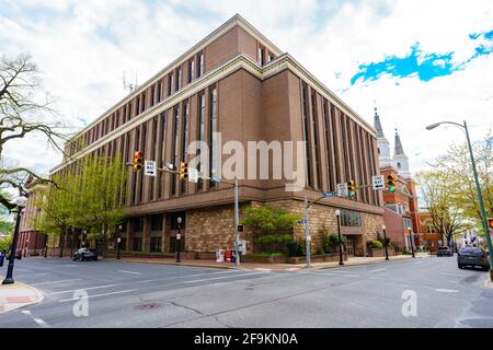 Lancaster, Pennsylvania, USA - 18 aprile 2021: Il tribunale della contea di Lancaster a Lancaster City, Pennsylvania. Foto Stock