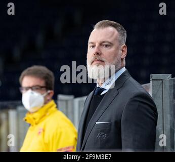 Zurigo, Svizzera. 19 Apr 2021. 19 aprile 2021, Zurigo, Hallenstadion, NL 1/4 finale - gioco 4: ZSC Lions - Losanna HC, allenatore Rikard Groenborg (ZSC) (Svizzera/Croazia OUT) Credit: SPP Sport Press Photo. /Alamy Live News Foto Stock