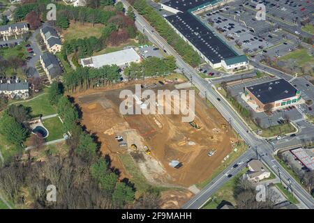 Veduta aerea del nuovo sito di costruzioni immobiliari commerciali, Pennsylvania, USA Foto Stock