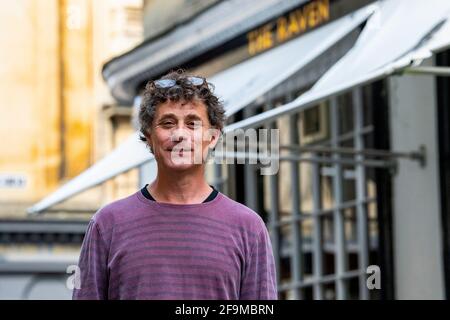 Rod Humphris padrone del pub Raven a Bath, Somerset, che ha cacciato il leader laburista Sir Kier Starmer fuori dal pub durante una fila riscaldata sopra il blocco. Foto Stock