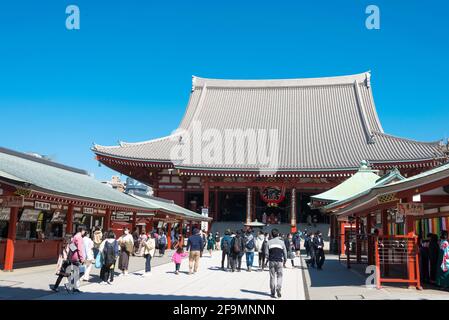 Tokyo, Giappone - Tempio senso-ji nella zona di Asakusa, Taito, Tokyo, Giappone. E' uno dei piu' colorati e popolari di Tokyo. Foto Stock