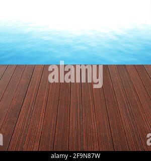 Tavola di legno come un molo su sfondo blu acqua ancora Foto Stock