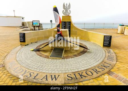 Il Sikorski Memorial polacco War Memorial Europa Point, Gibilterra, British Overseas territorio. Foto Stock