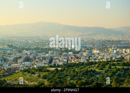 Vista aerea di atene dalla collina di Filopappos, Grecia. Foto Stock