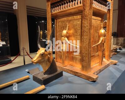 Museo dedicato a Tutankhamon al Cairo, Egitto. L'antico faraone egiziano, re Tut Foto Stock